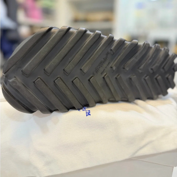 Off-White Black Men's Slide Sandals - Picture 8 of 10